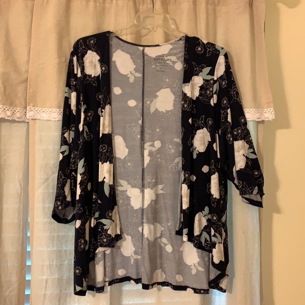 Torrid SUPER SOFT NAVY FLORAL HI-LO CARDIGAN